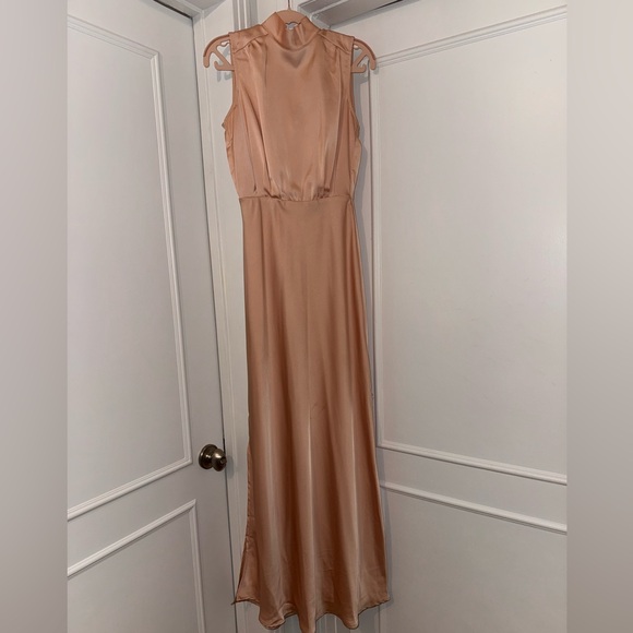 Lulu’s Satin Sleeveless Mock Neck Maxi Dress in Champagne/Blush - Picture 4 of 12